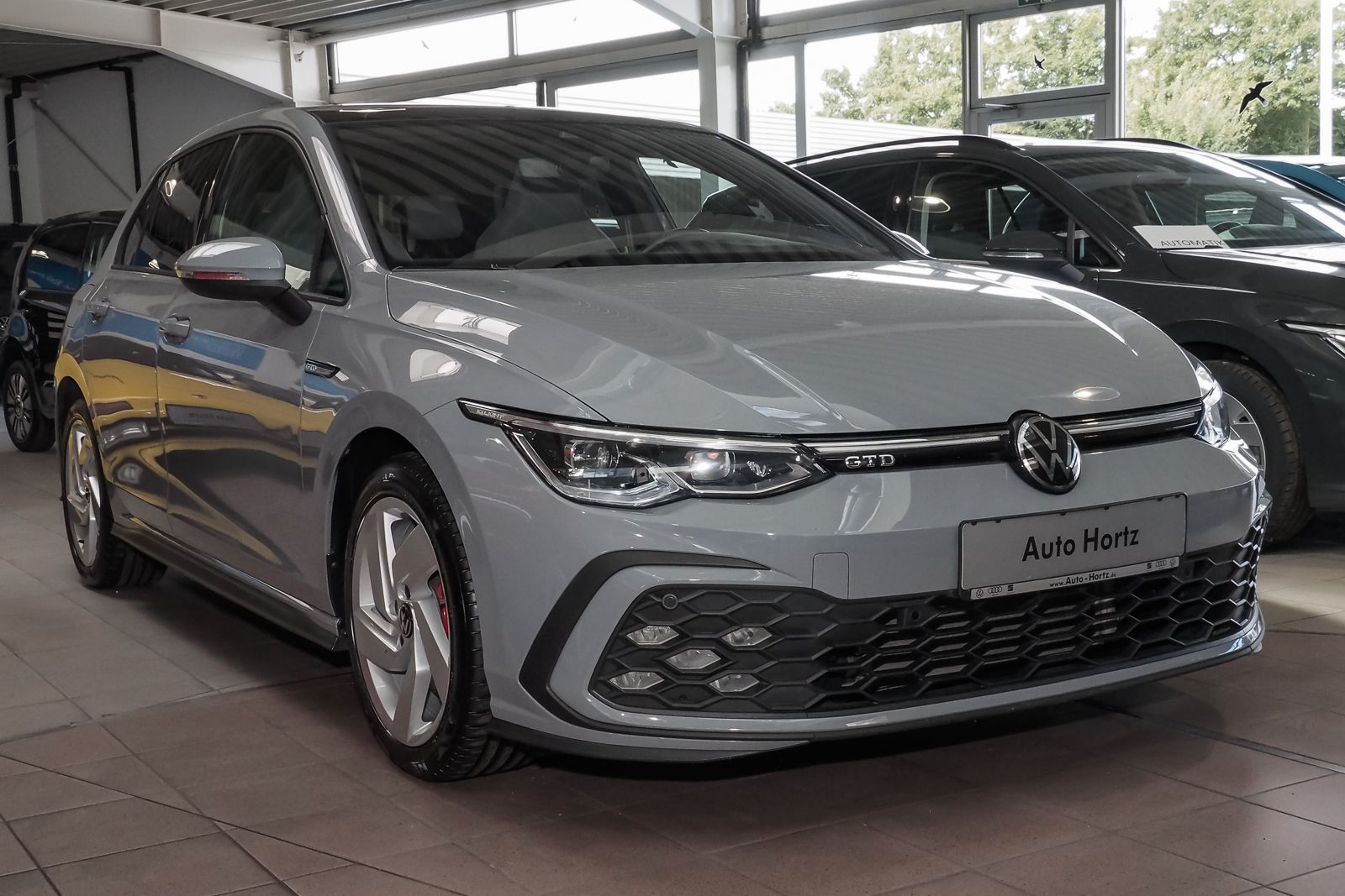 Volkswagen Golf VIII GTD 2.0 TDI DSG - Samsaru's Car Outlet