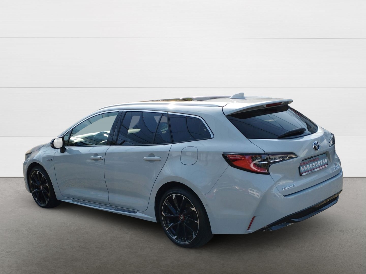 Toyota Corolla Touring Sports Hybrid GR Sport - Samsaru's Car Outlet