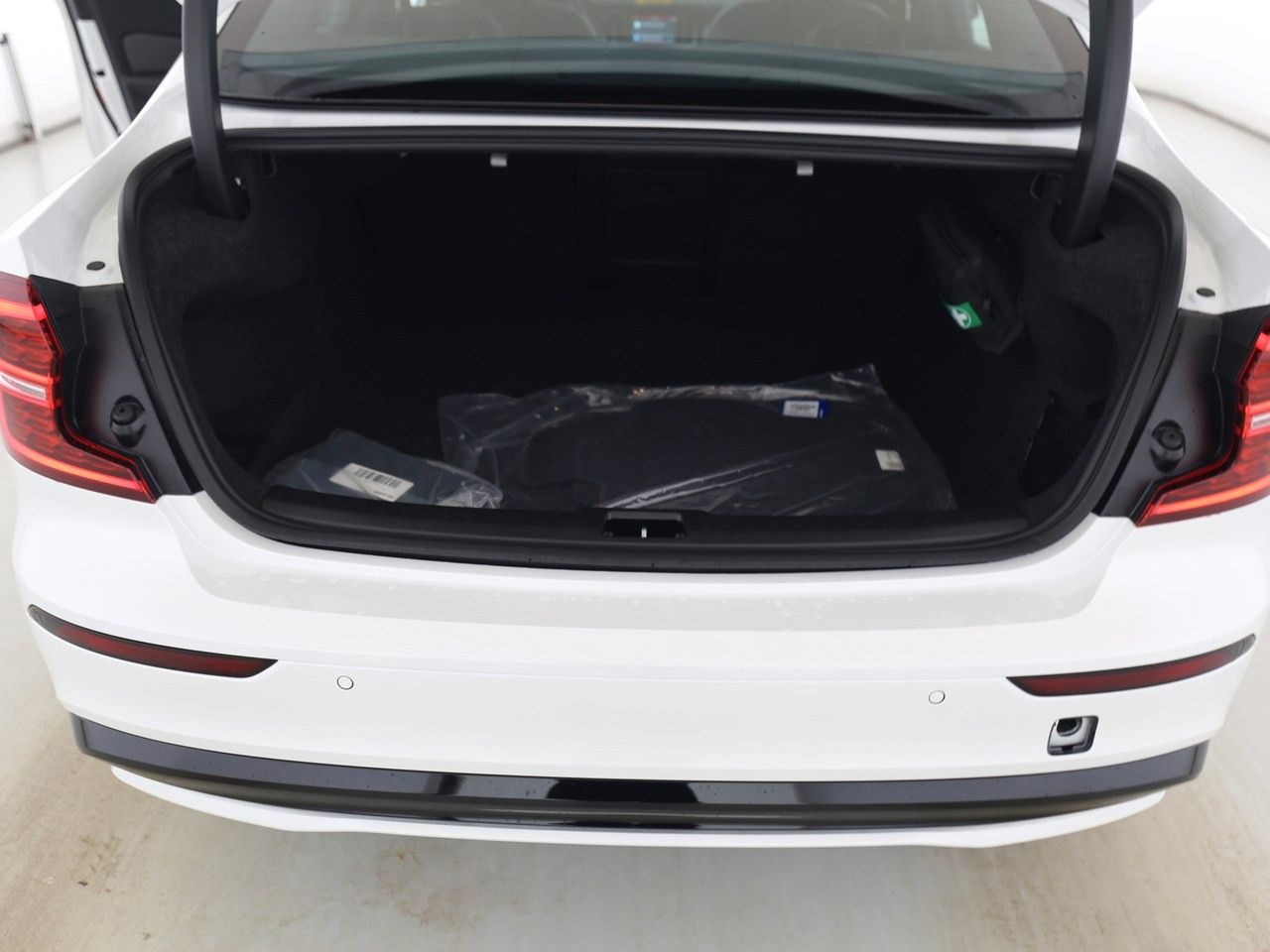 Volvo S60 T8 AWD Recharge Polestar Engineered