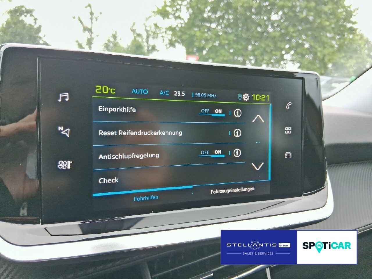 Peugeot 2008 e-Active - Samsaru's Car Outlet
