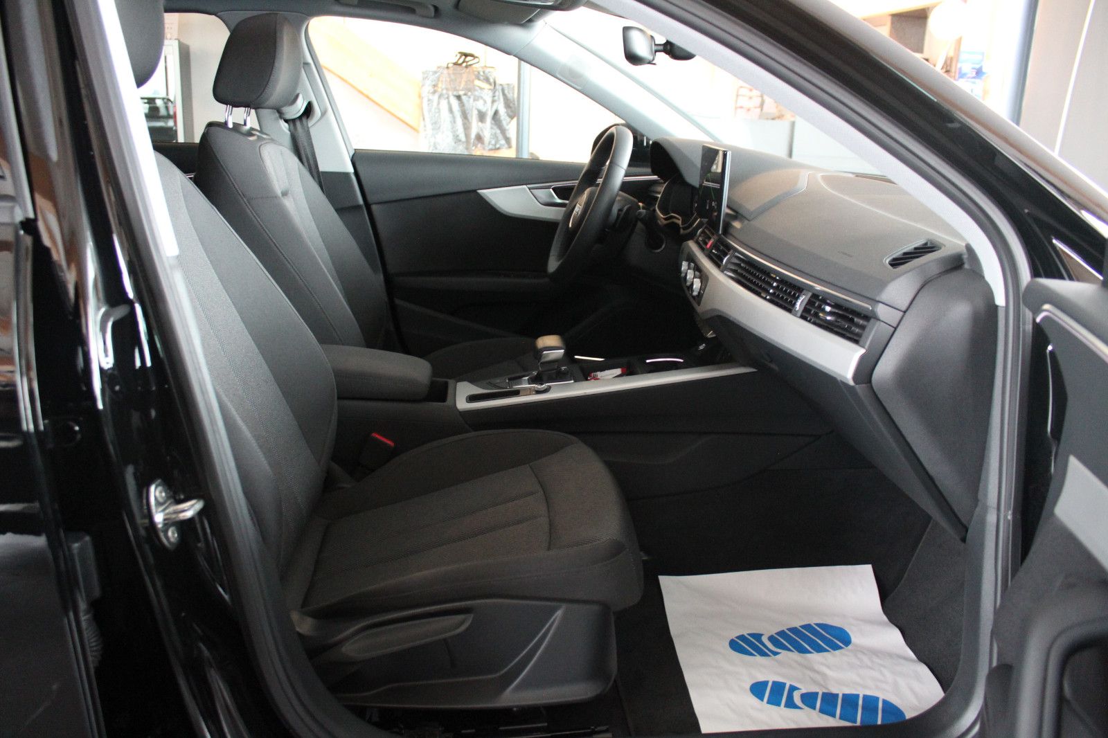 Audi A4 Avant 40 TDI S tronic - Samsaru's Car Outlet