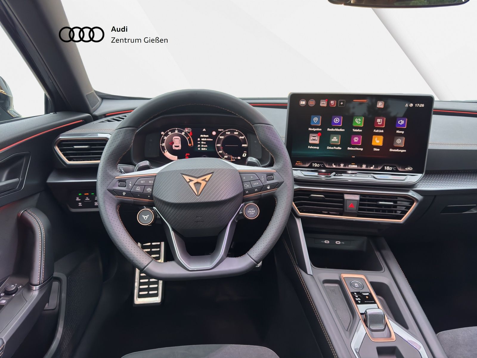 Cupra Formentor 2.0 TSI 4Drive DSG VZ PANO MATRIX AHK