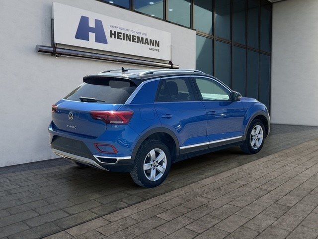 Volkswagen T-Roc 1.0 TSI Life - Samsaru's Car Outlet