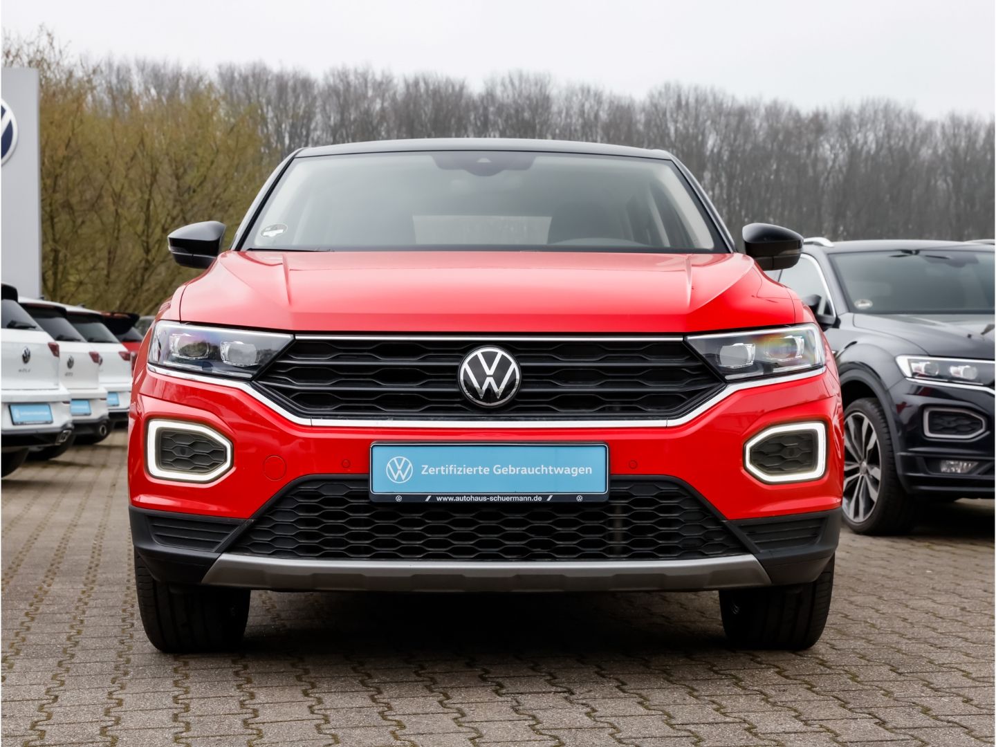 Volkswagen T-Roc STYLE 2.0 TDI DSG - Samsaru's Car Outlet