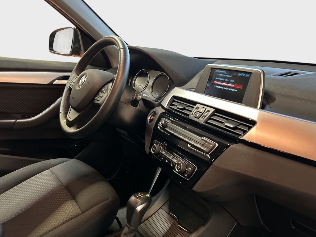 BMW X1 xDrive25e Advantage - Samsaru's Car Outlet