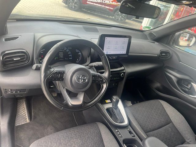 Toyota Yaris Cross Hybrid Team D
