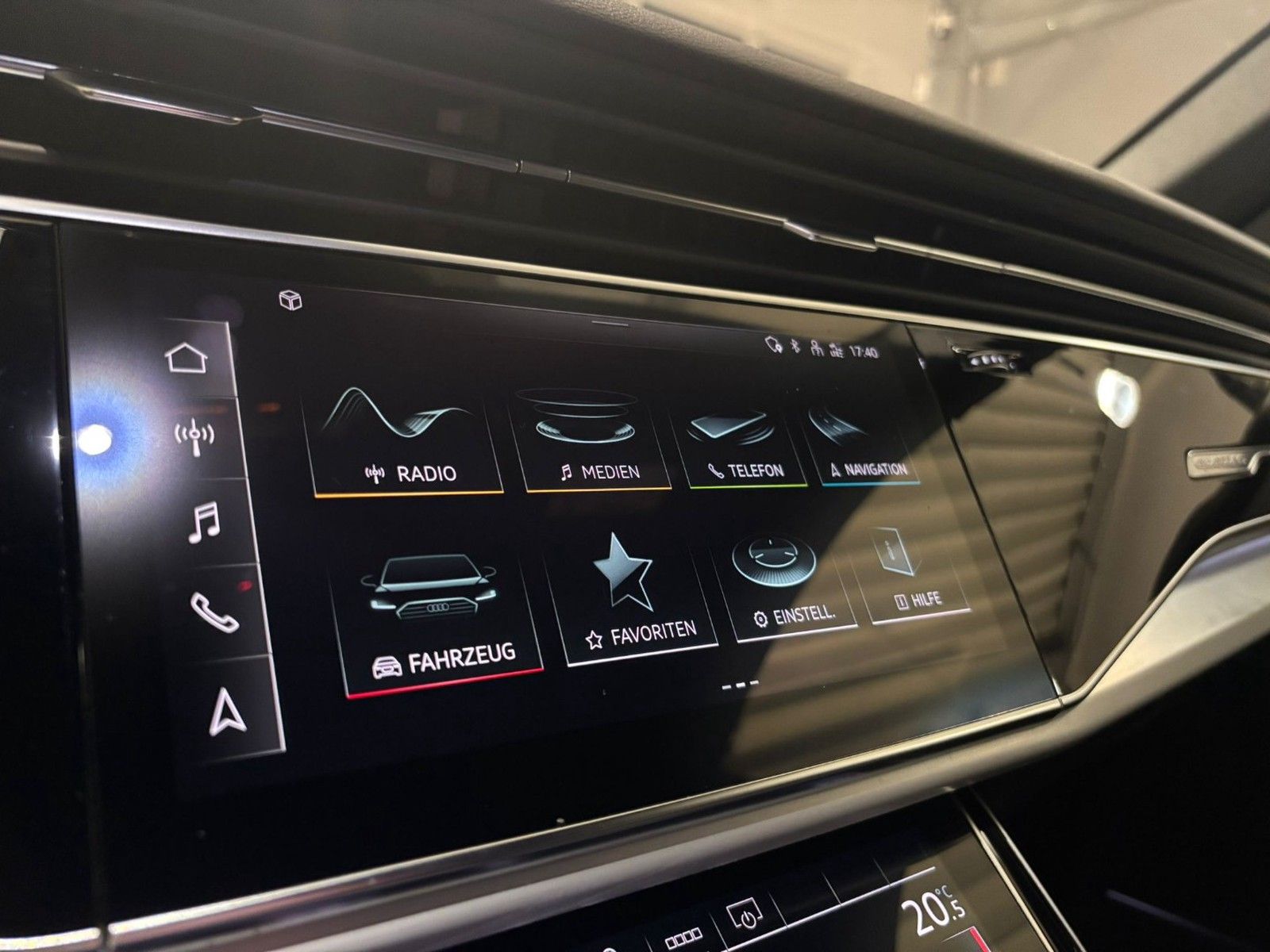 Audi Q8 50 TDI quattro S-LINE*AHK/STANDHEIZ.*