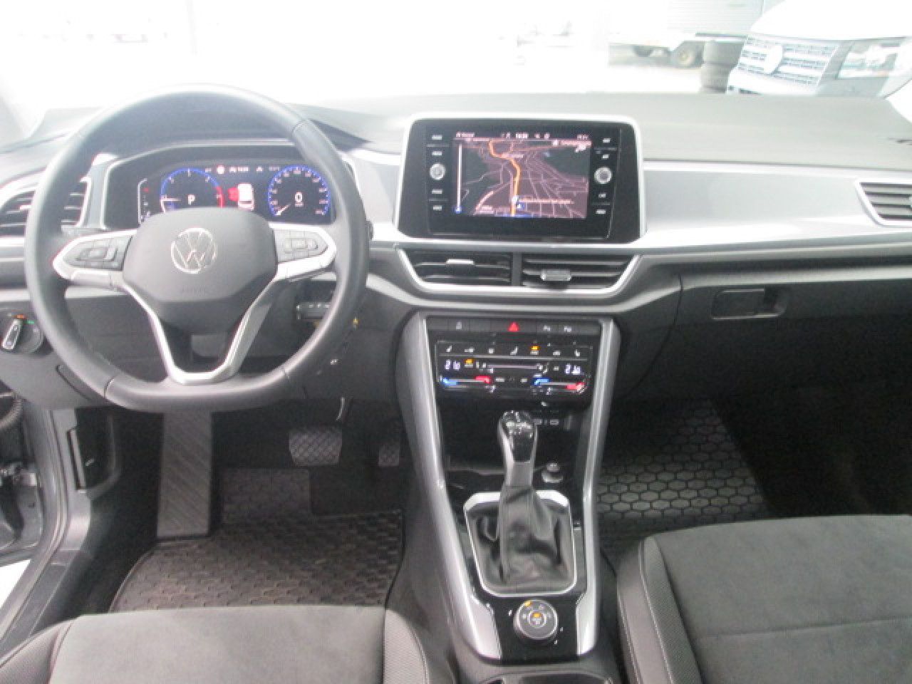 Volkswagen T-Roc Style 2.0 TDI 4Motion DSG - Samsaru's Car Outlet