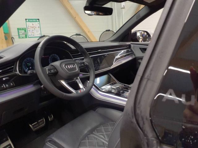 Audi Q8 60 TFSIe quattro - Samsaru's Car Outlet
