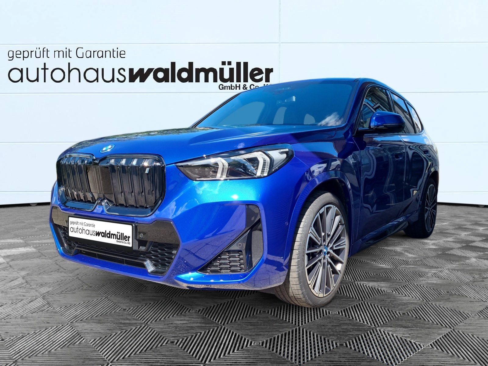 BMW iX1 xDrive30 M Sportpaket