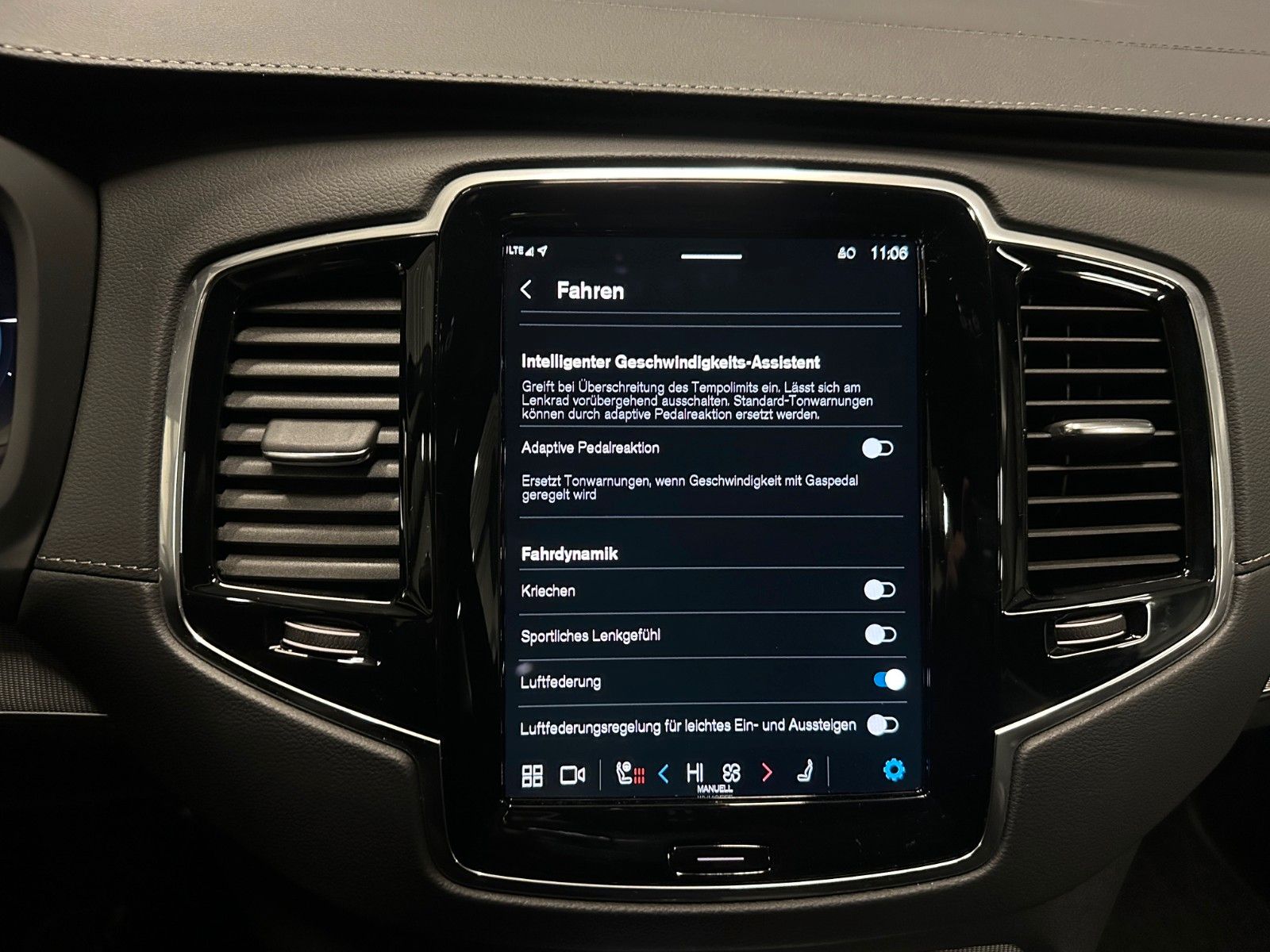 Volvo XC90 Ultra Dark Recharge AWD*20Zoll*B&W*7-SITZE*