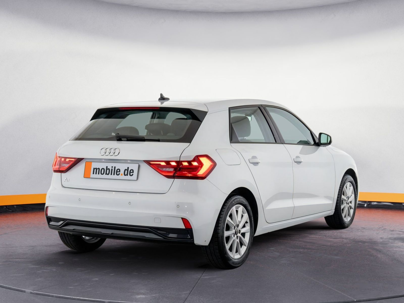 Audi A1 Sportback 25 TFSI Advanced - Samsaru's Car Outlet