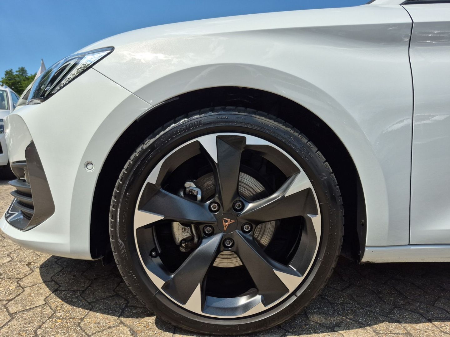 Cupra Leon 1.5 eTSI - Samsaru's Car Outlet