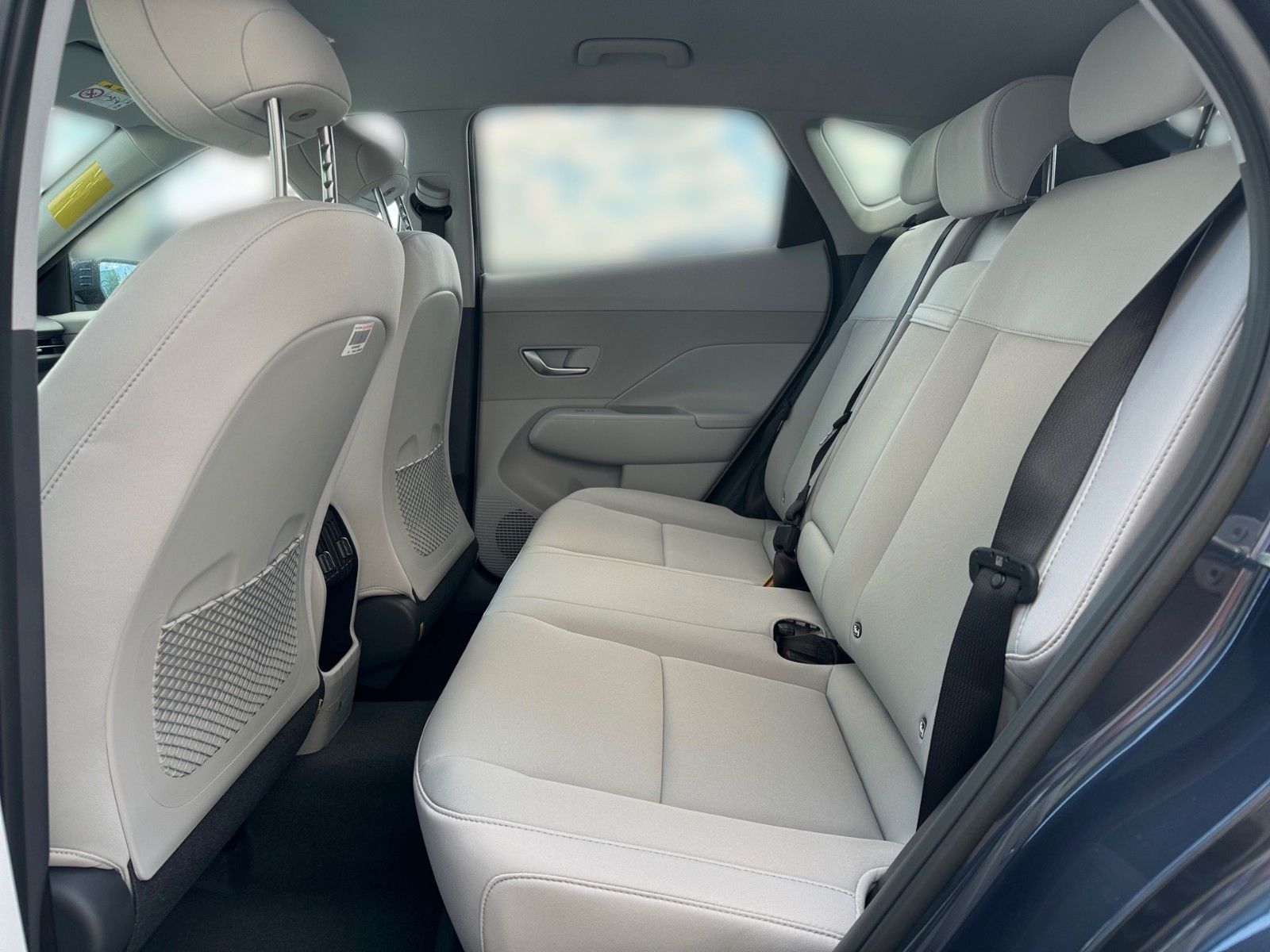 Hyundai Kona Trend 2WD - Samsaru's Car Outlet