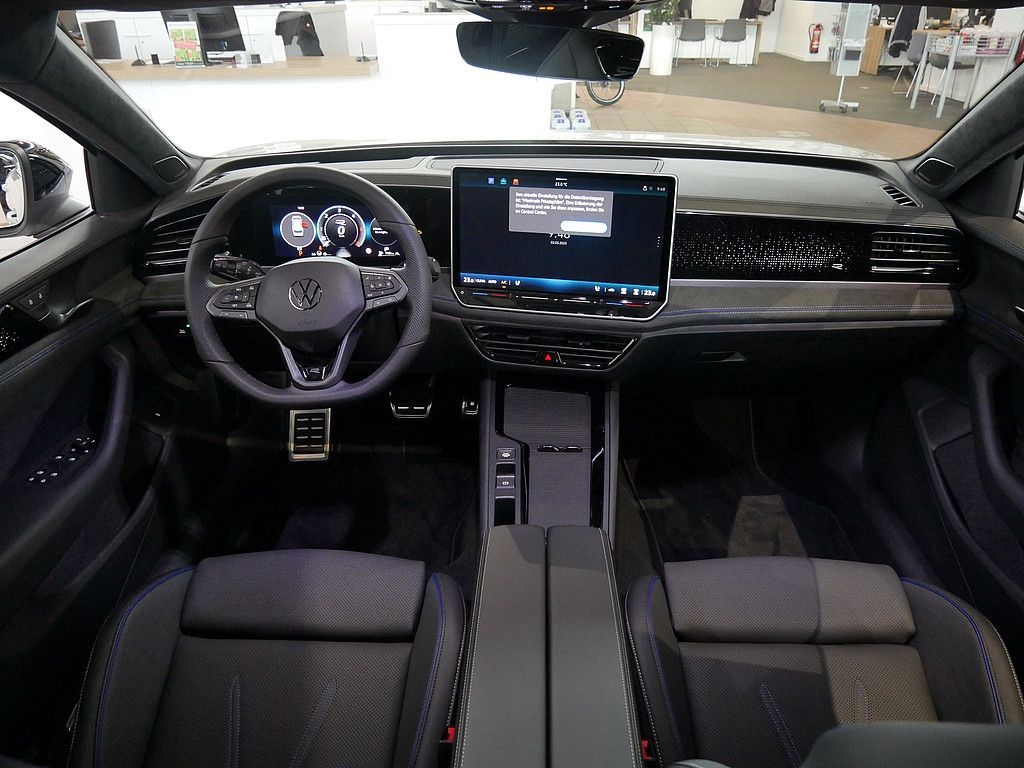 Volkswagen Passat R-Line 2.0 TDI DSG R-Line PANO AHK MATRIX