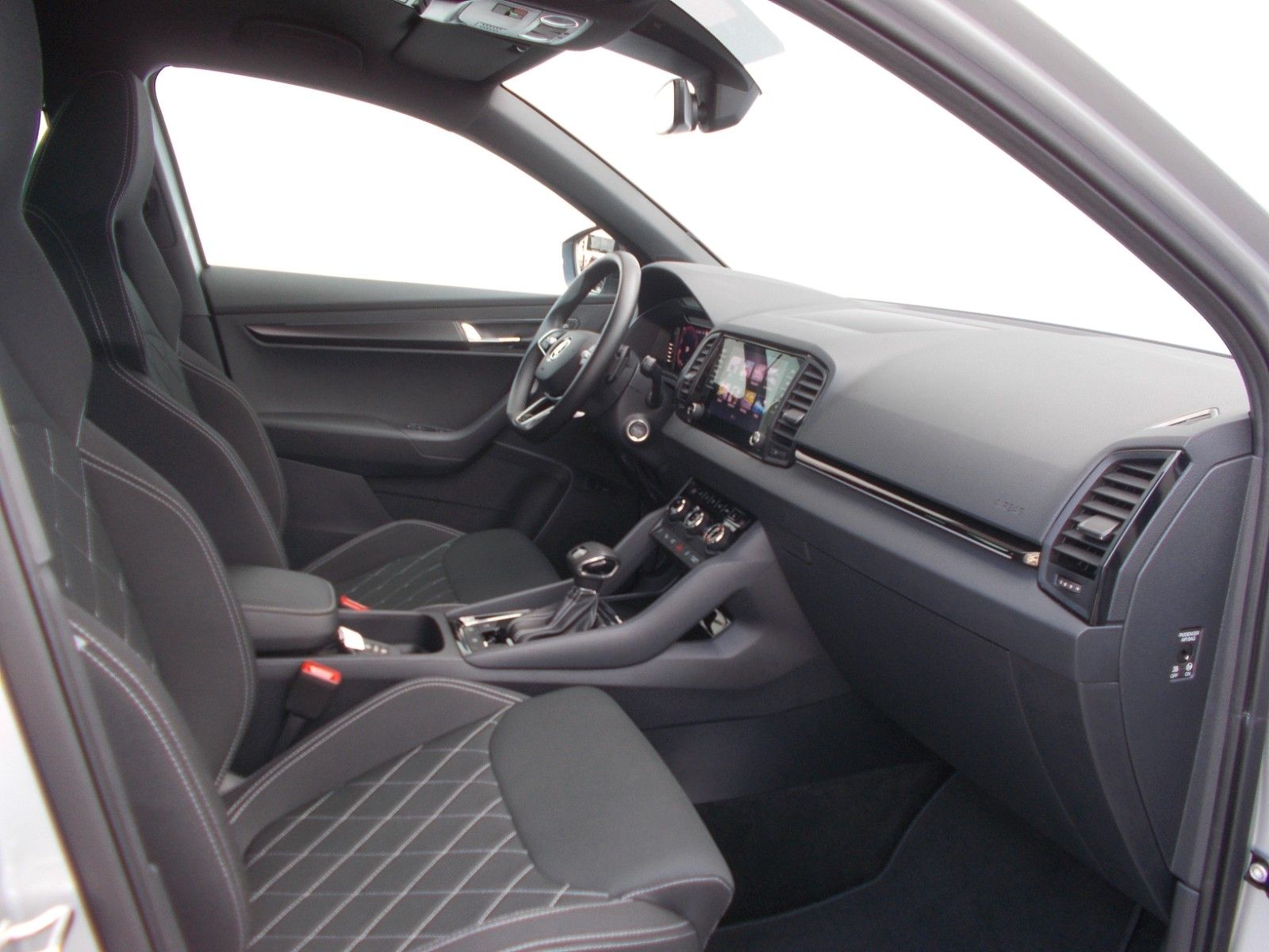 Skoda Karoq  1.5 TSI Sportline * DSG * Navi *AHK *360°