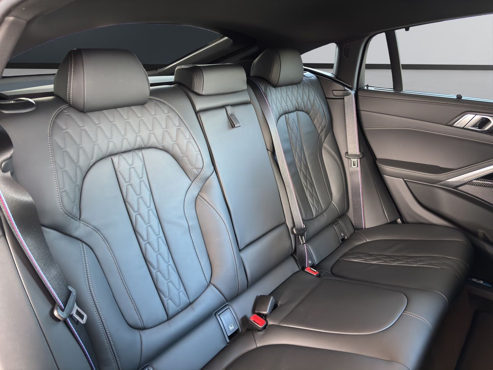 BMW X6 xDrive40i [M Sport, HUD, AHK, ACC, GSD, 22" L