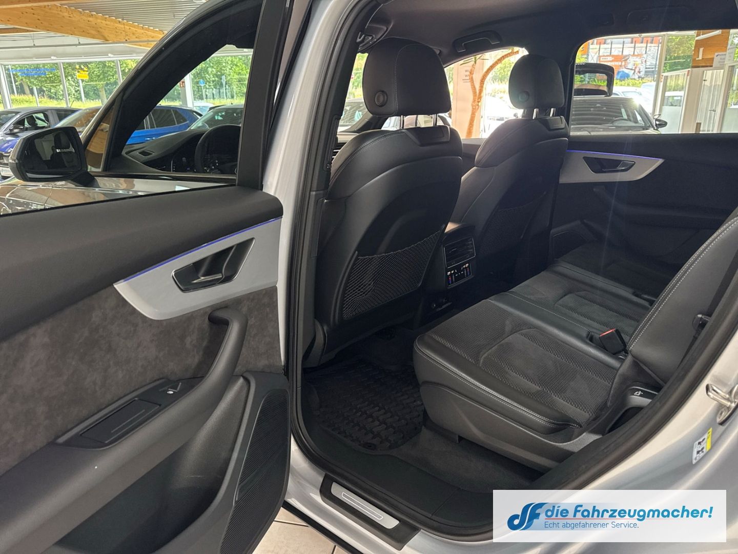 Audi Q7 45 TDI quattro S-line Sportpaket LuftfeNiveau