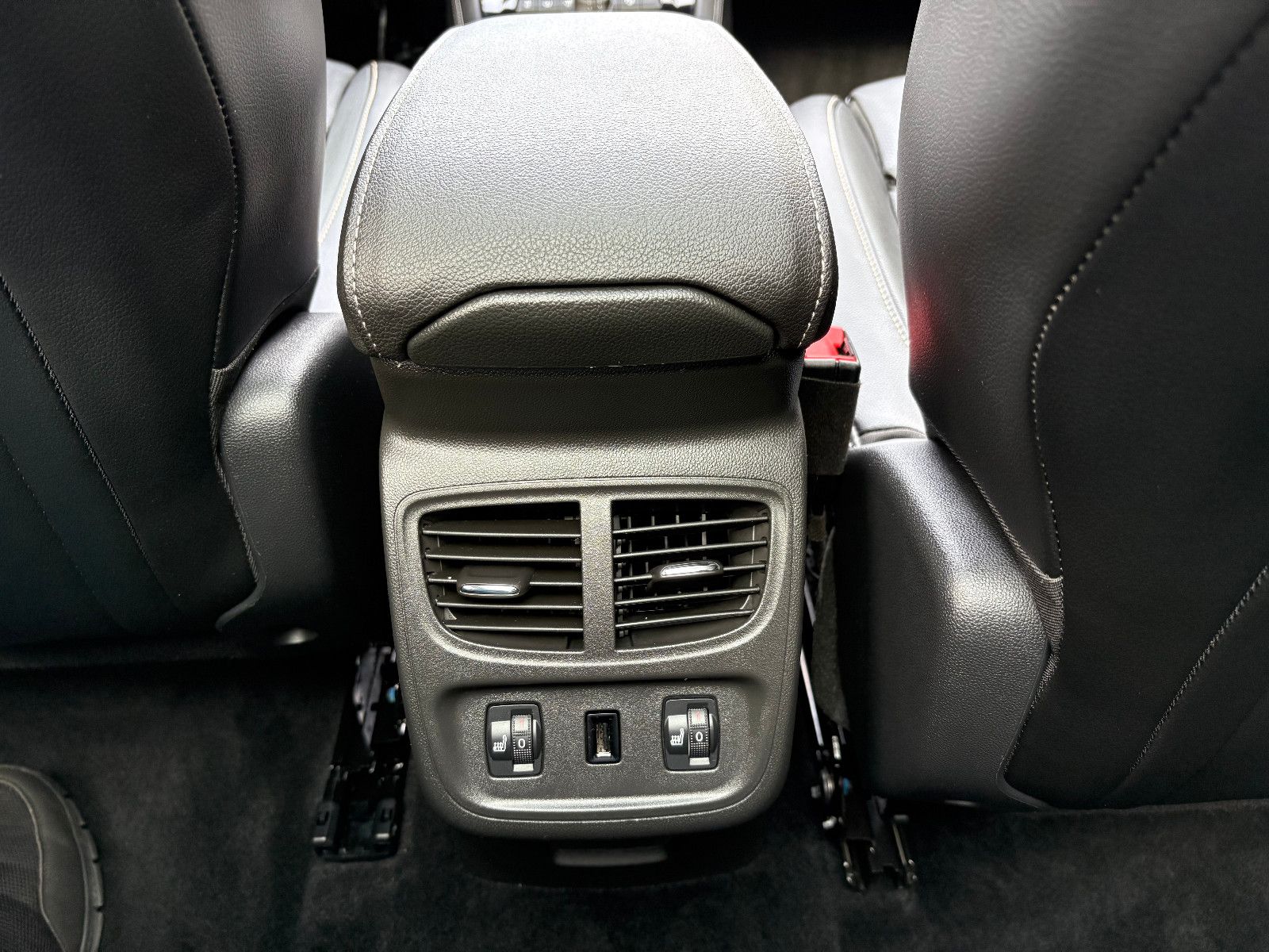 Opel Grandland 1.5 CDTI AUT Business Elegance - Samsaru's Car Outlet