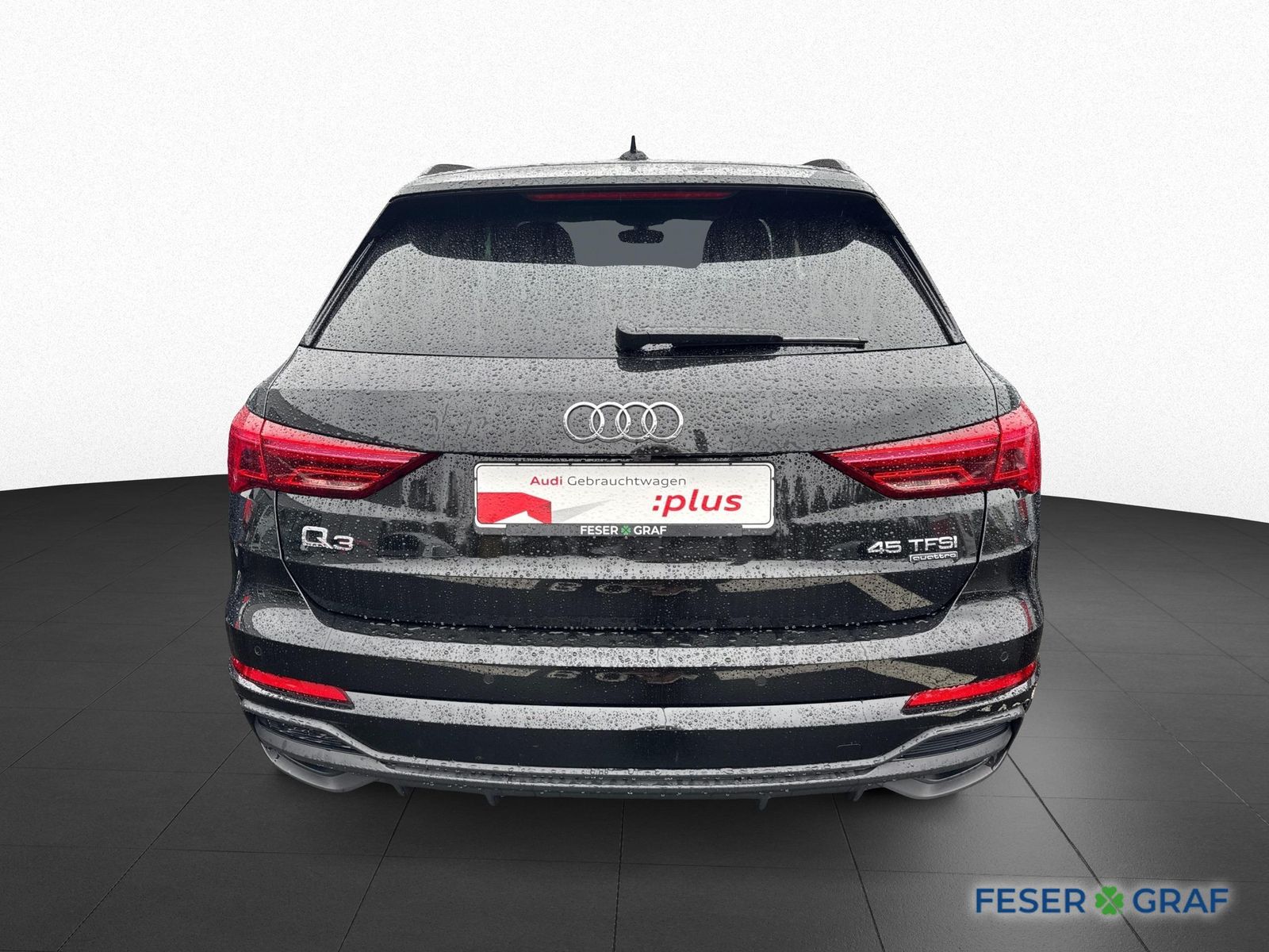 Audi Q3 45 TFSI quattro S line - Samsaru's Car Outlet