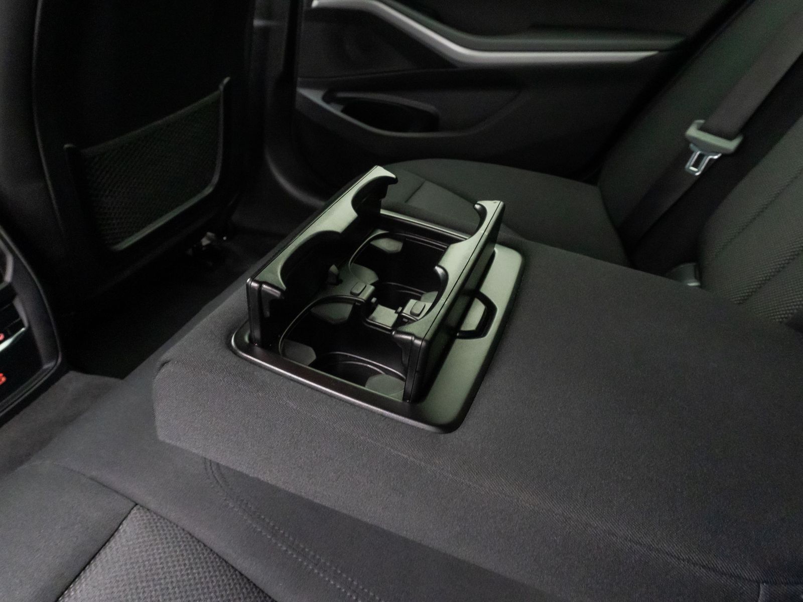 BMW 320e - Samsaru's Car Outlet