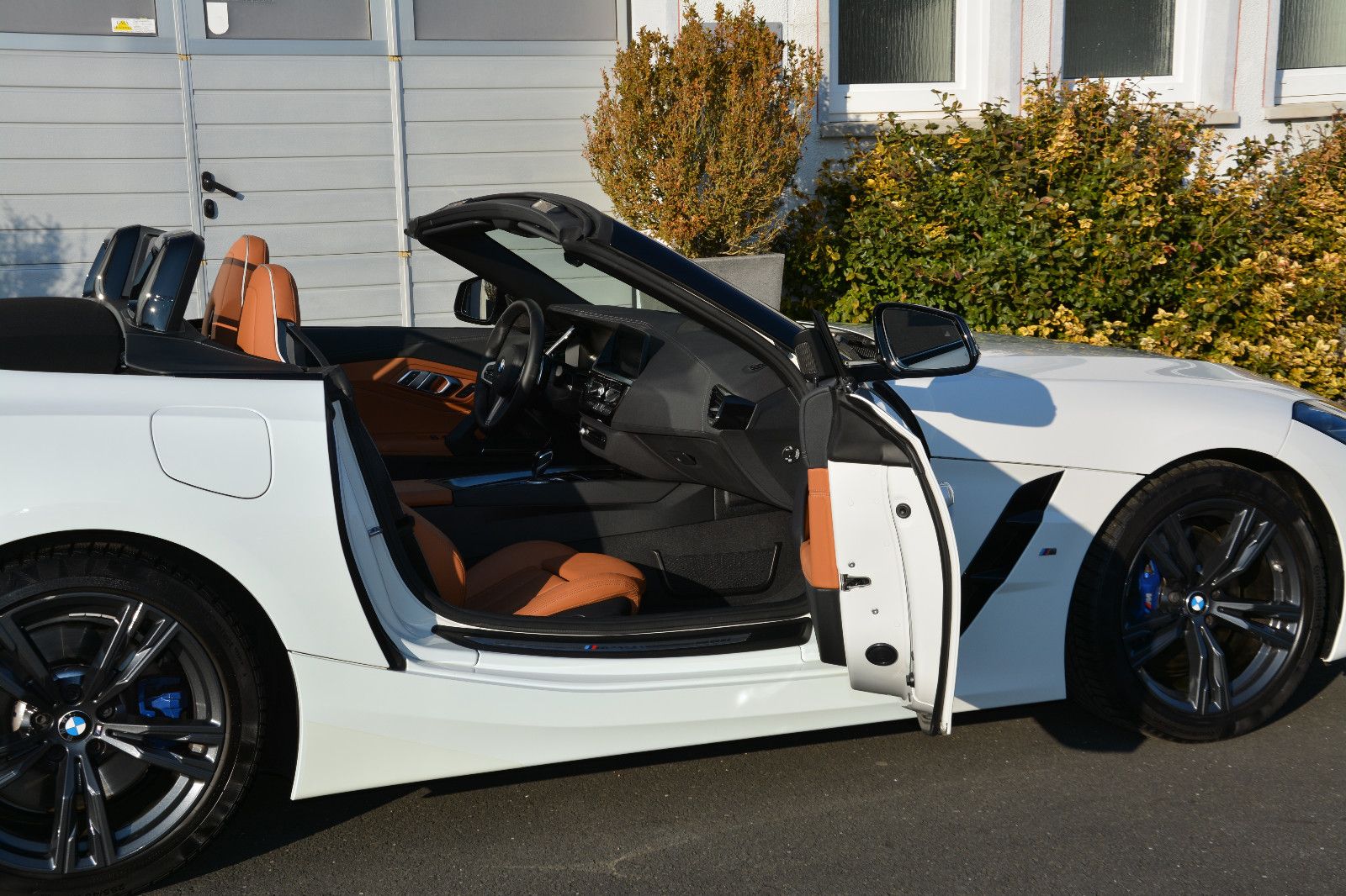 BMW Z4 M40i - Samsaru's Car Outlet