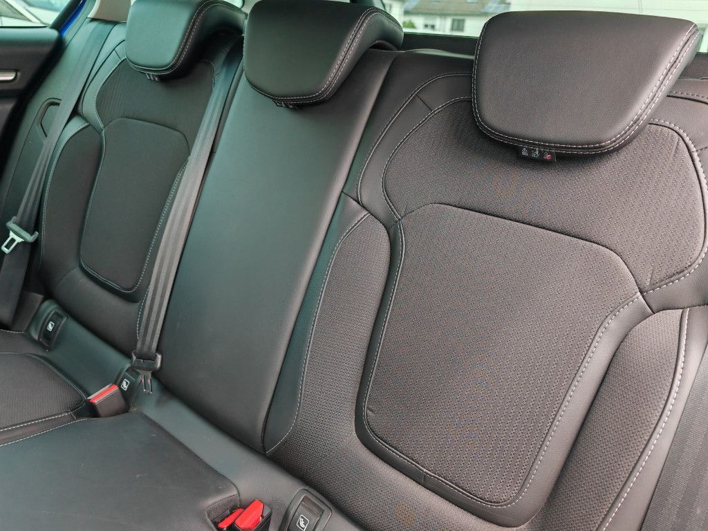 Renault Megane dCi 115 EDC INTENS - Samsaru's Car Outlet