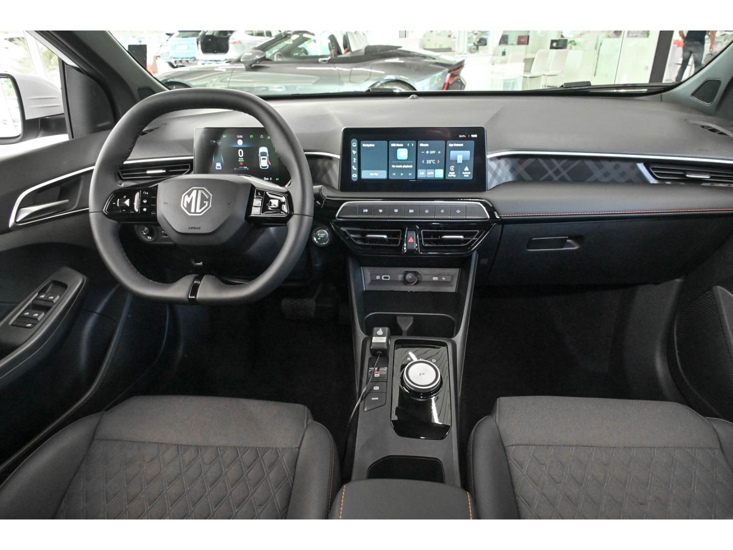 MG3 1.5 Hybrid+LUXURY+ALLWETTER+360°+SHZ+LHZ+DAB