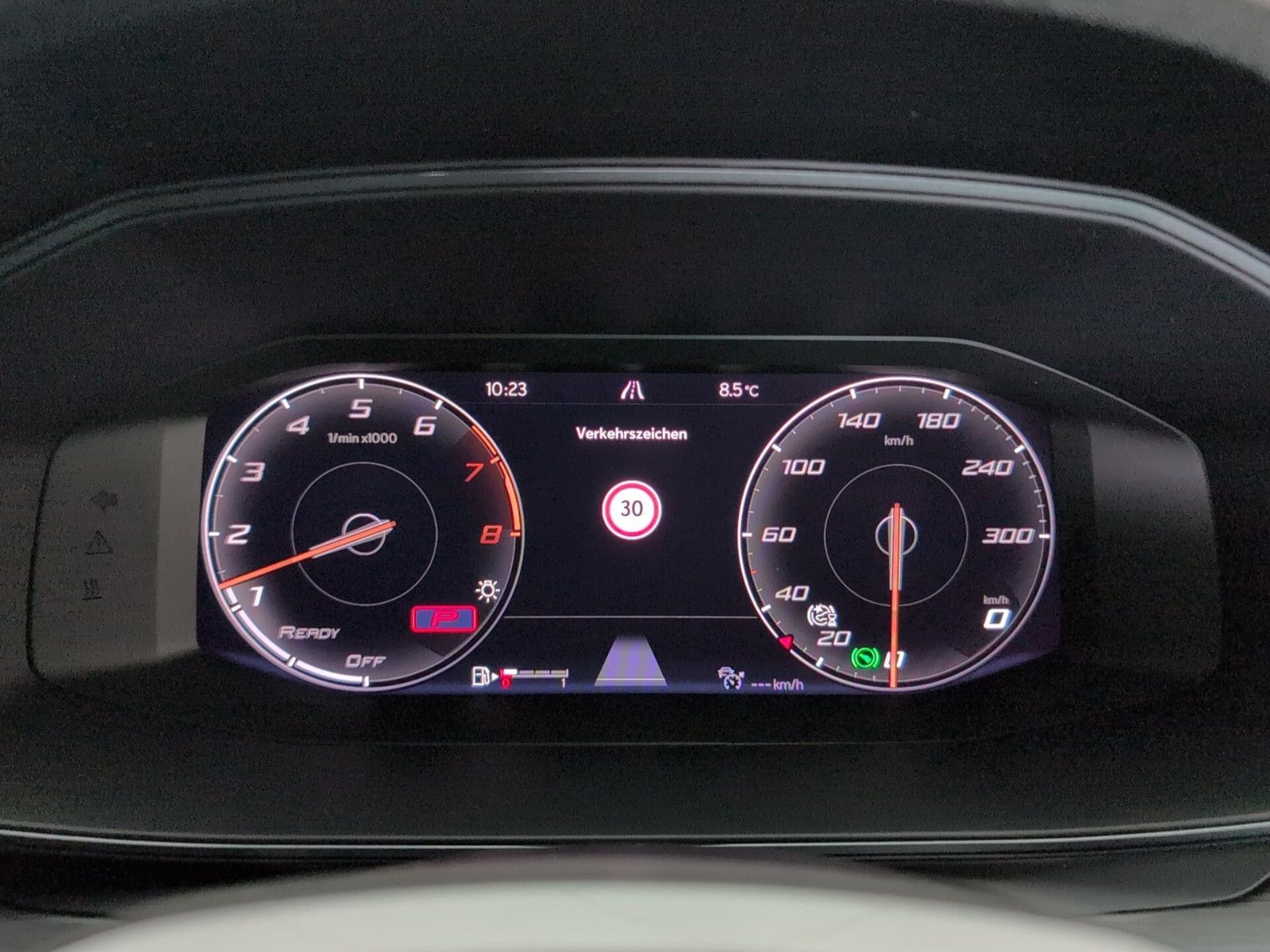 Cupra Formentor 2.0 TSI VZ AHK PANO LEDER COPPER MATT