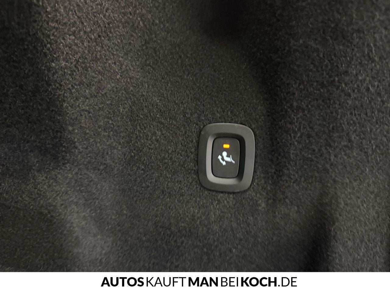 Volvo XC60 B5 AWD PlusDark ACC BLIS AHK VLED 4xSHz H&K