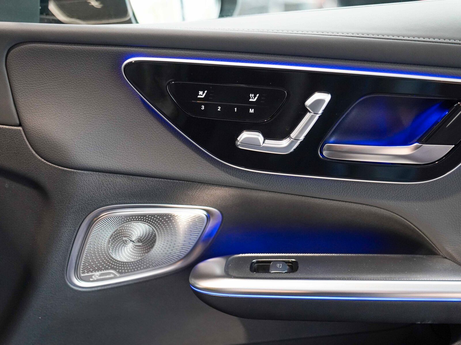Mercedes-Benz GLC 300 de 4M AMG LIne Night Burmester AIR HUD
