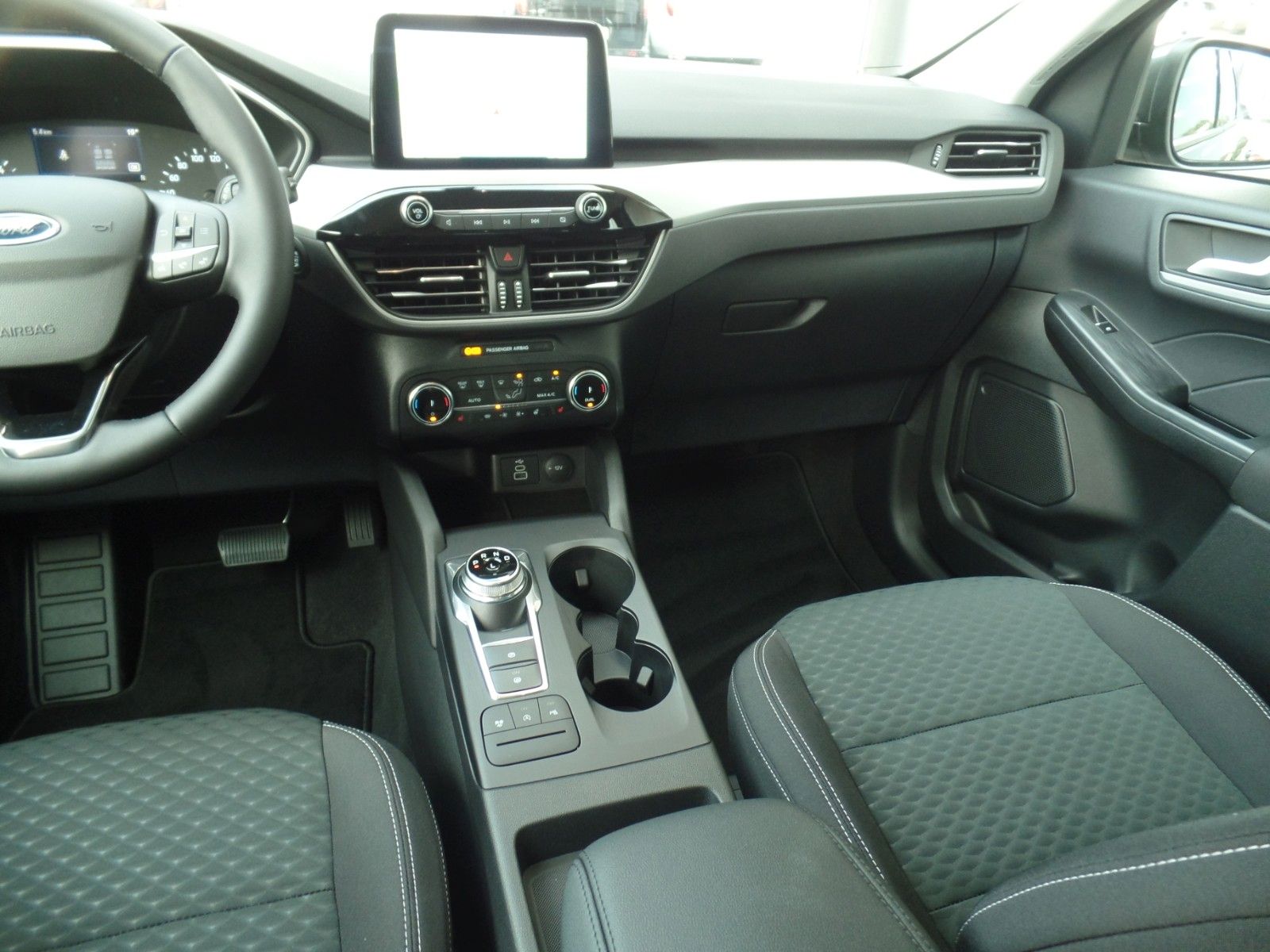 Ford Kuga 2.0l - Samsaru's Car Outlet