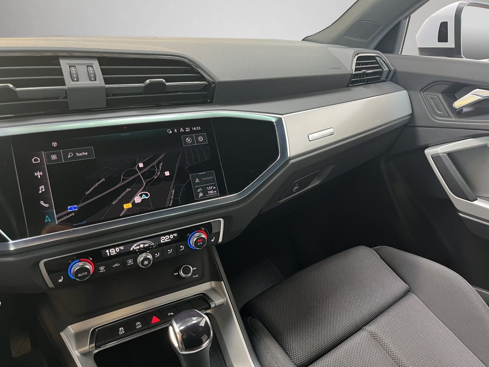 Audi Q3 S line 40 TFSI quattro S tronic - Samsaru's Car Outlet