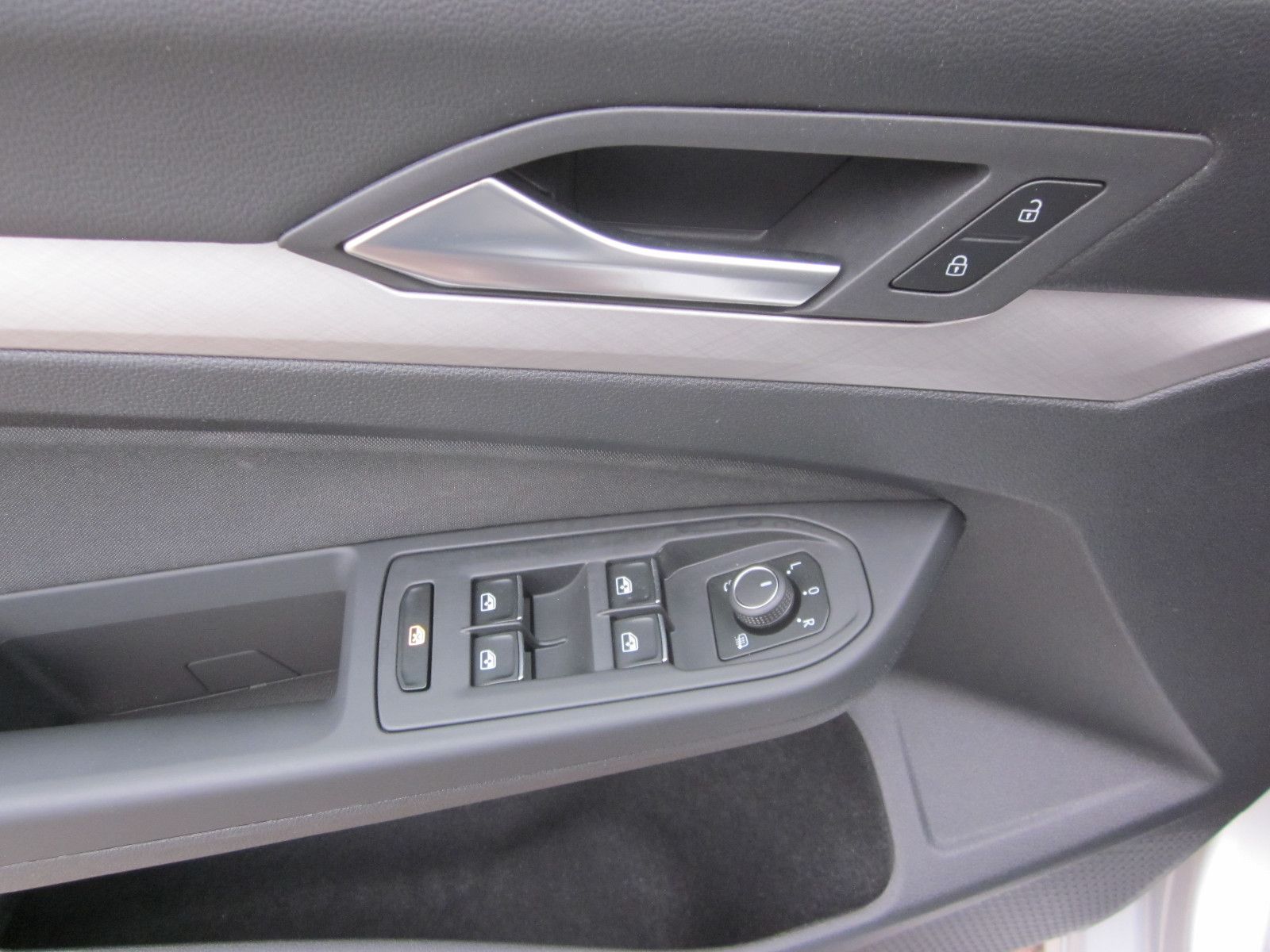 Volkswagen Golf VIII Variant Life - Samsaru's Car Outlet