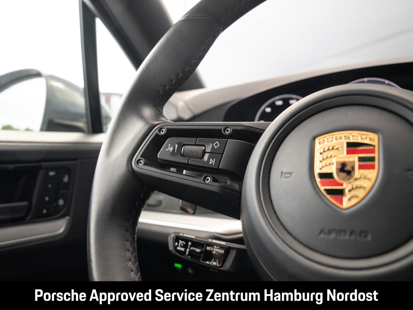 Porsche Cayenne Pano PASM Sportabgas. BOSE HD-Matrix-LED