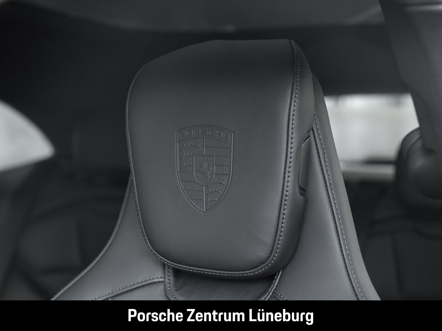 Porsche Taycan Sport Turismo InnoDrive Surround-View