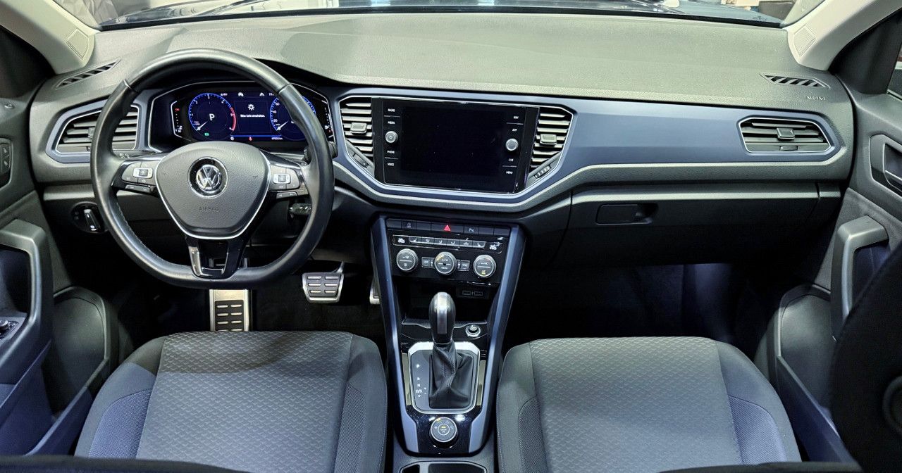 Volkswagen T-Roc 2.0 TDI DSG 4MOTION R-Line - Samsaru's Car Outlet