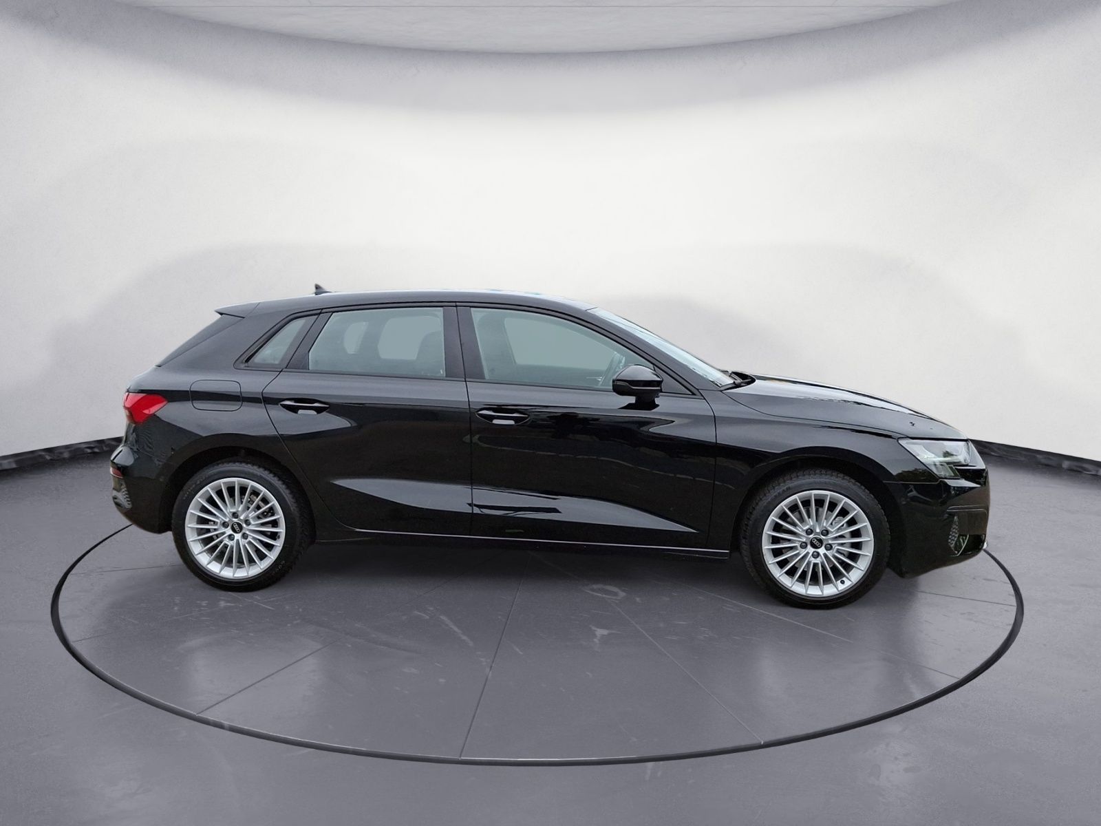 Audi A3 Sportback advanced 30 TFSI Optik LED KomfortK
