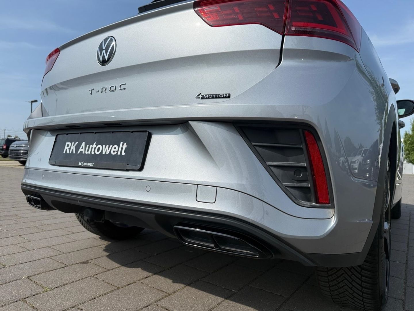 Volkswagen T-Roc R-Line 4motion 2.0 TSI - Samsaru's Car Outlet
