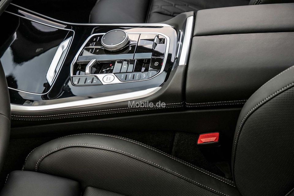 BMW X5 xDrive50e M Sport 360 HUD SHZ AHK Pano har/ka