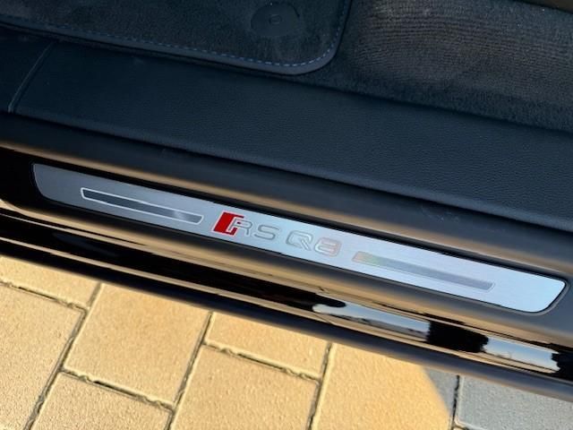 Audi RSQ8 performance #25 #RS Design blau #305 km/h
