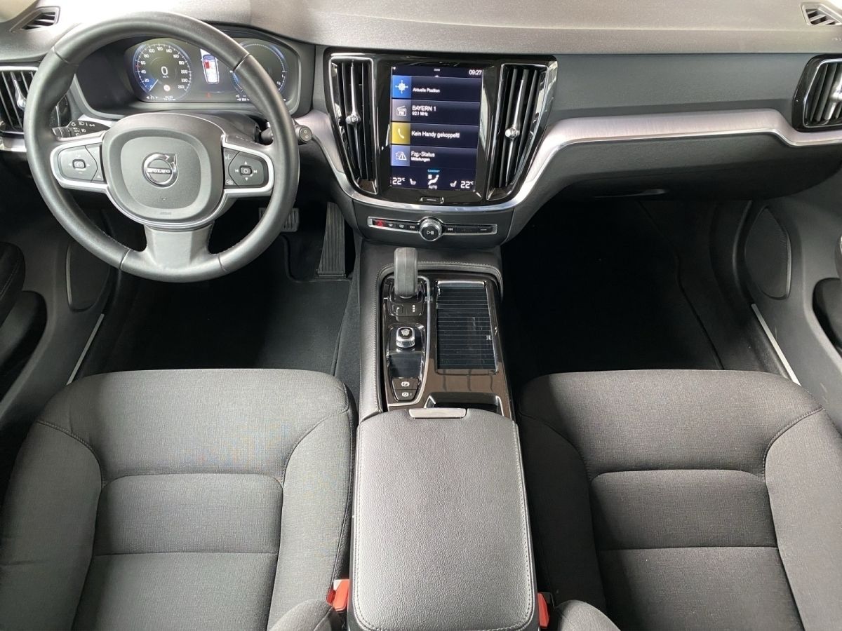 Volvo V60 T6 Core Recharge LED*AHK*