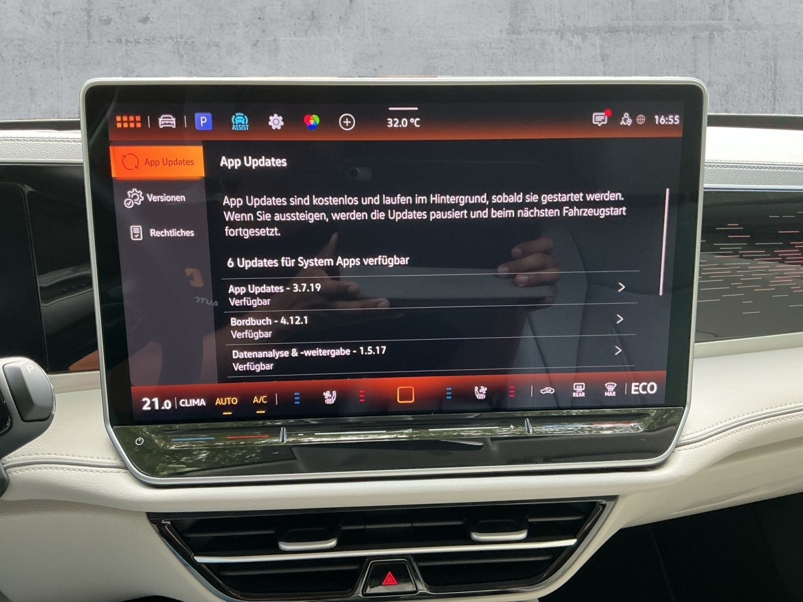 Volkswagen Passat Variant 1.5 eHYBRID ELEGANCE 5JG+NAVI+AHK