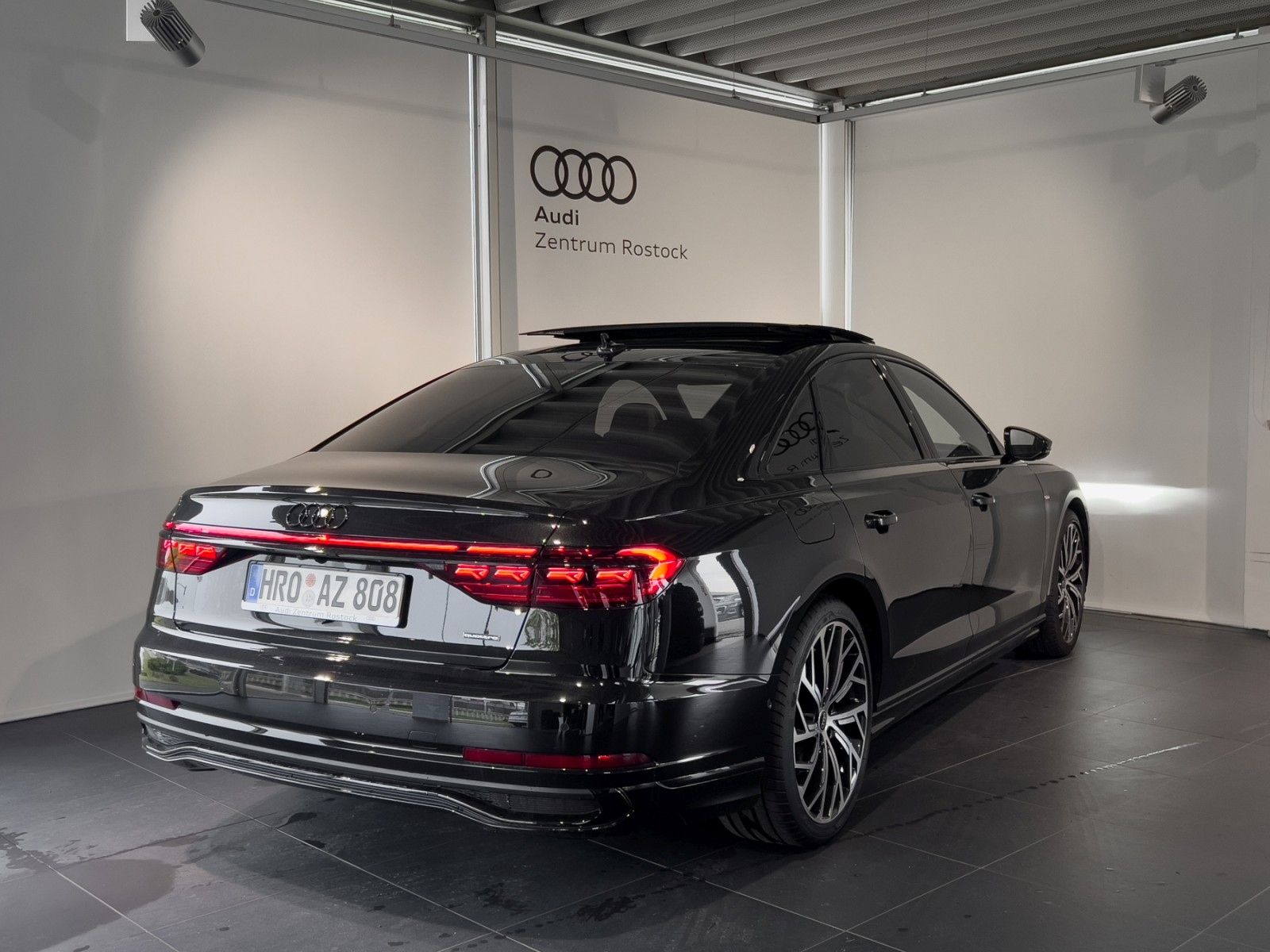 Audi A8 50 TDI quattro - Samsaru's Car Outlet