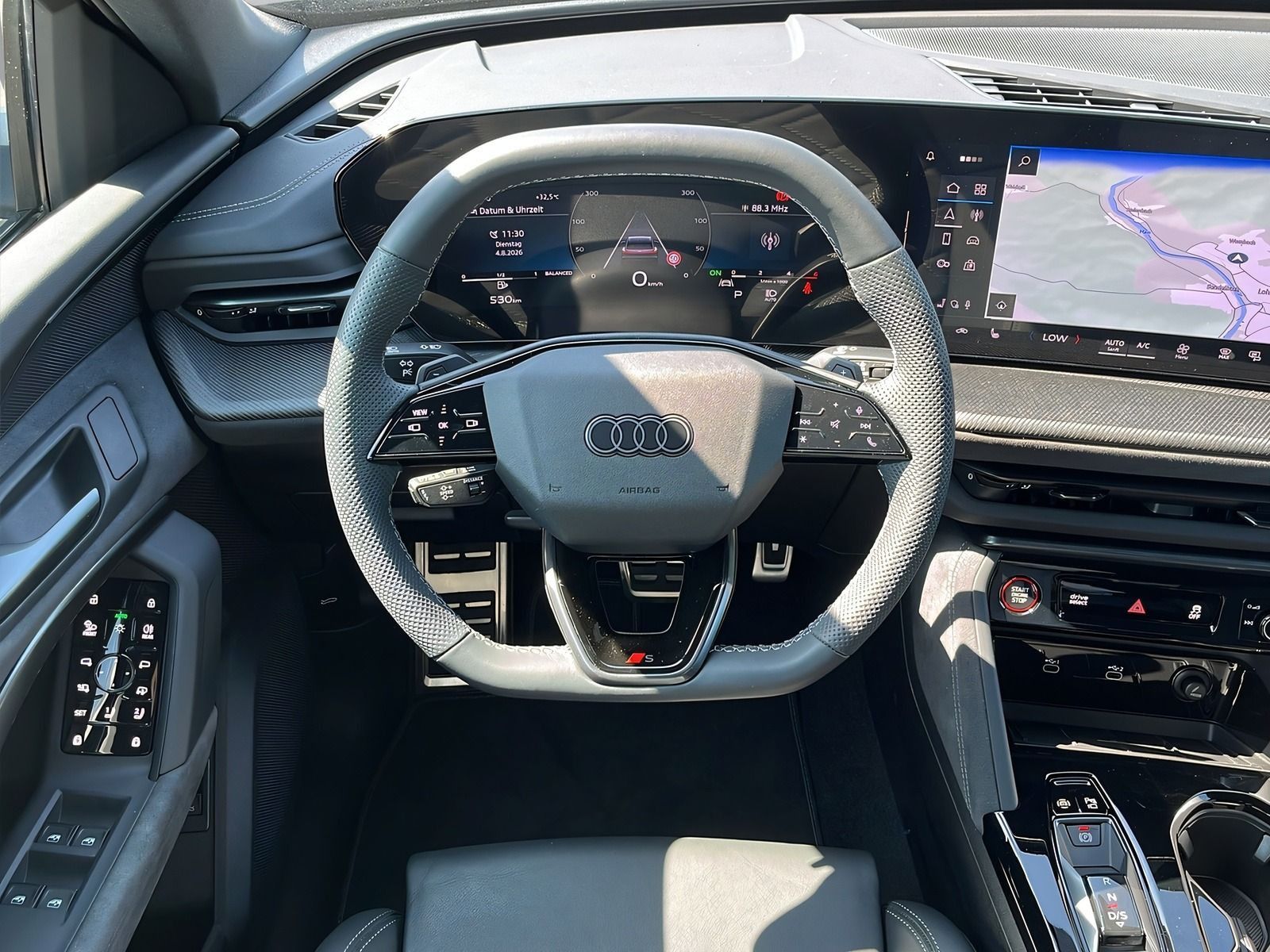 Audi Q5 SUV TDI +S-LINE+AHK+KAMERA+ACC+MATRIX+