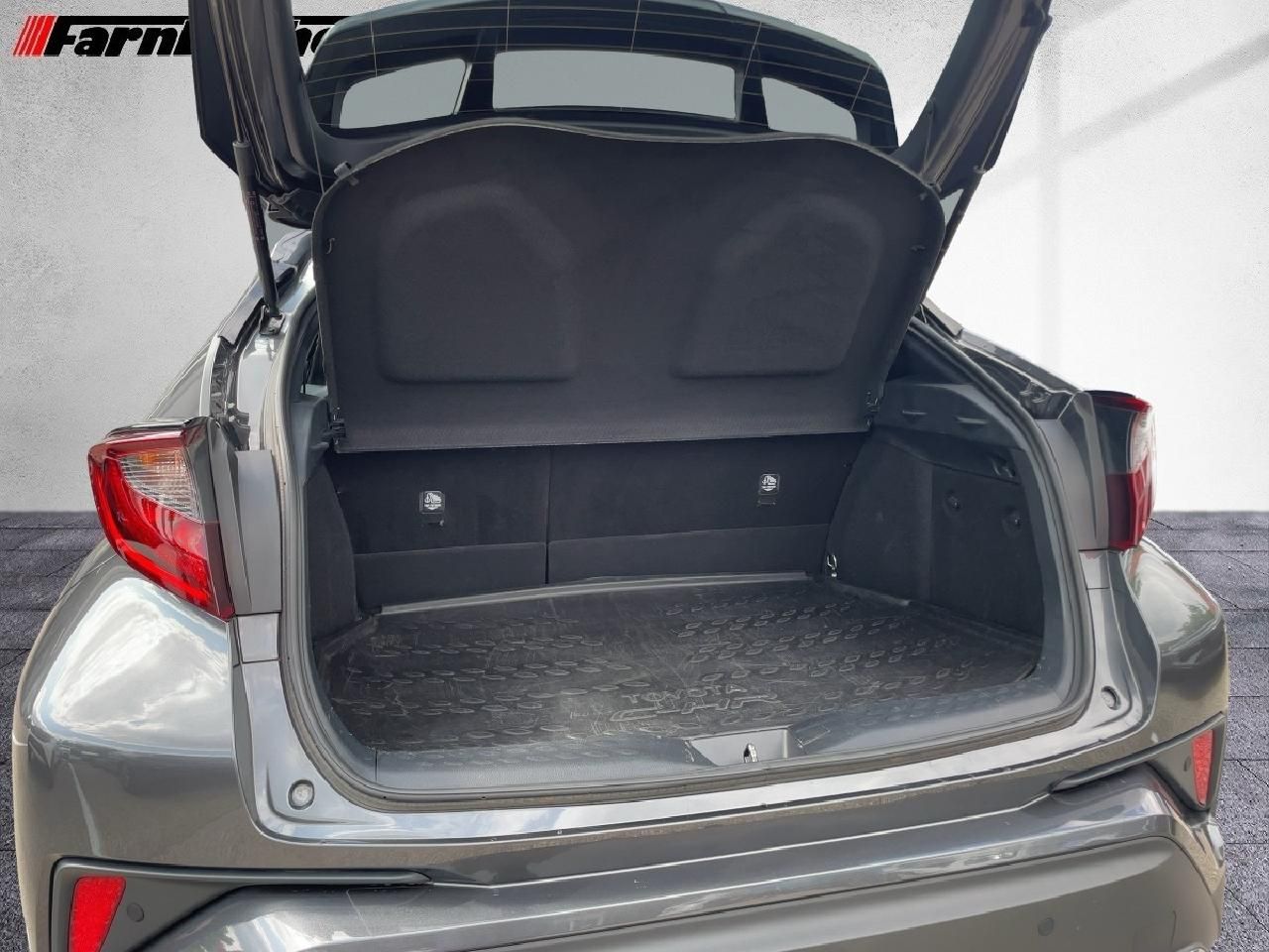 Toyota C-HR 2.0 l Hybrid - Samsaru's Car Outlet