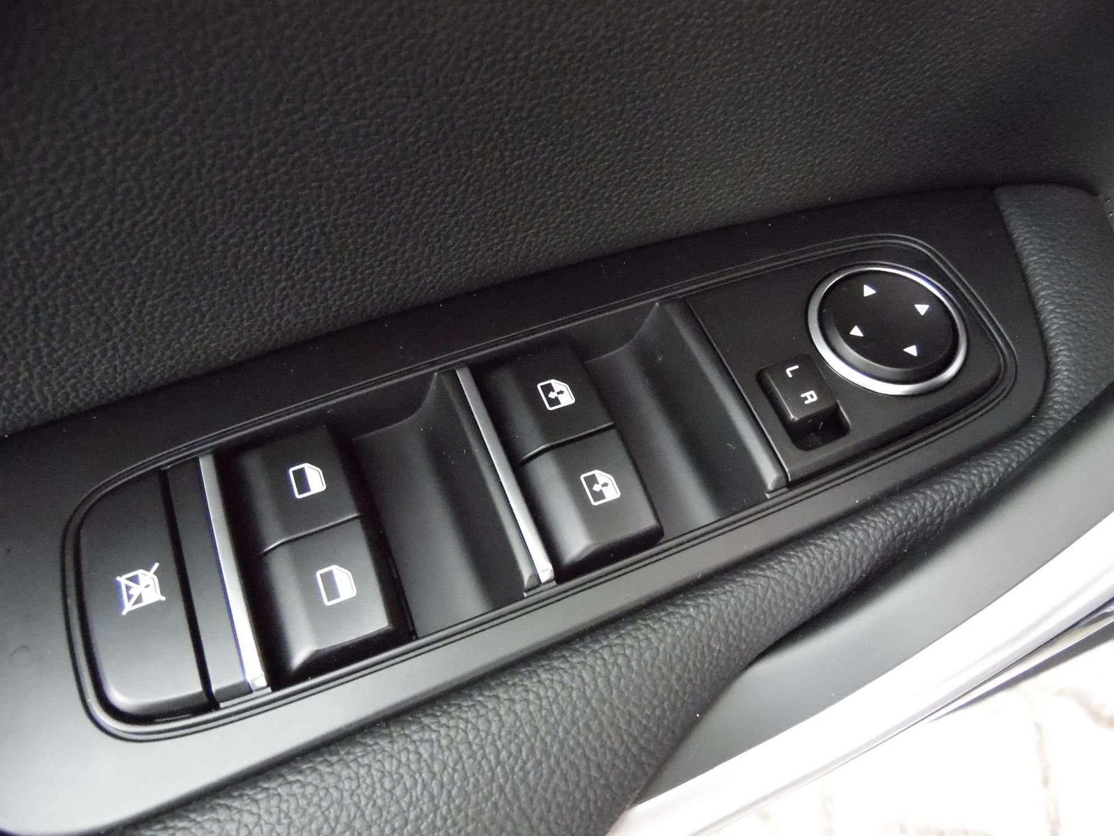 Kia Ceed Vision 1.5T DCT7 - Samsaru's Car Outlet
