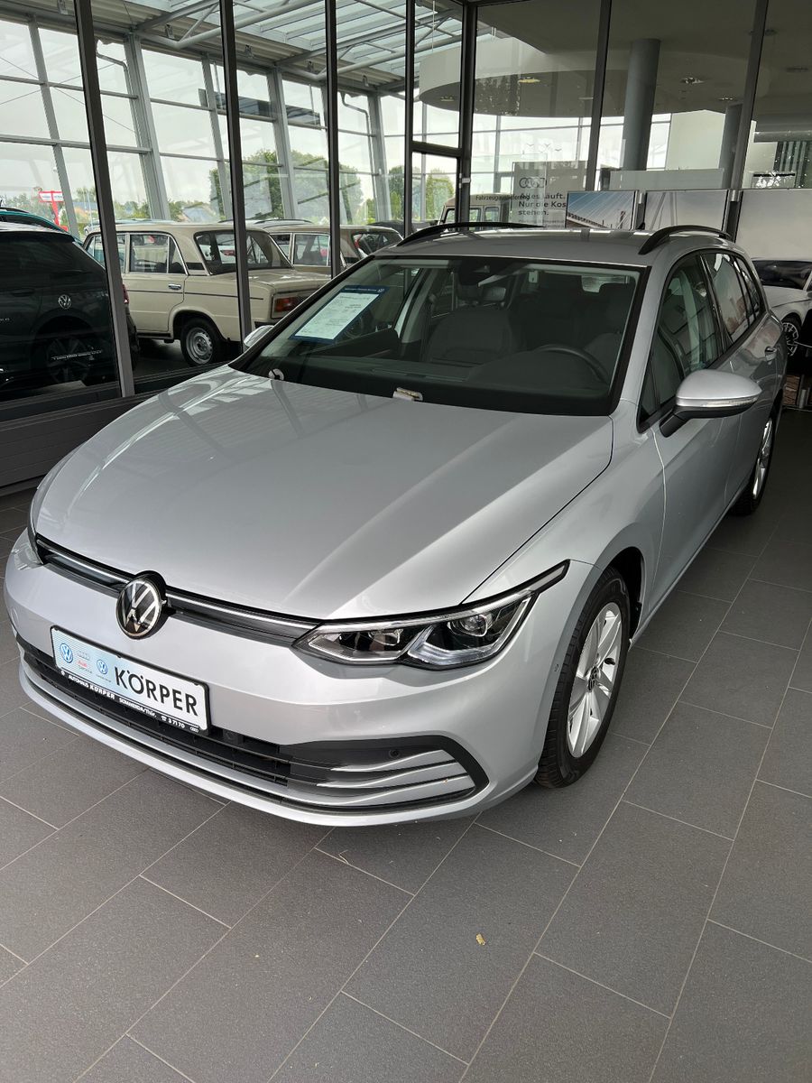 Volkswagen Golf VIII Variant Life 1.5 TSI - Samsaru's Car Outlet