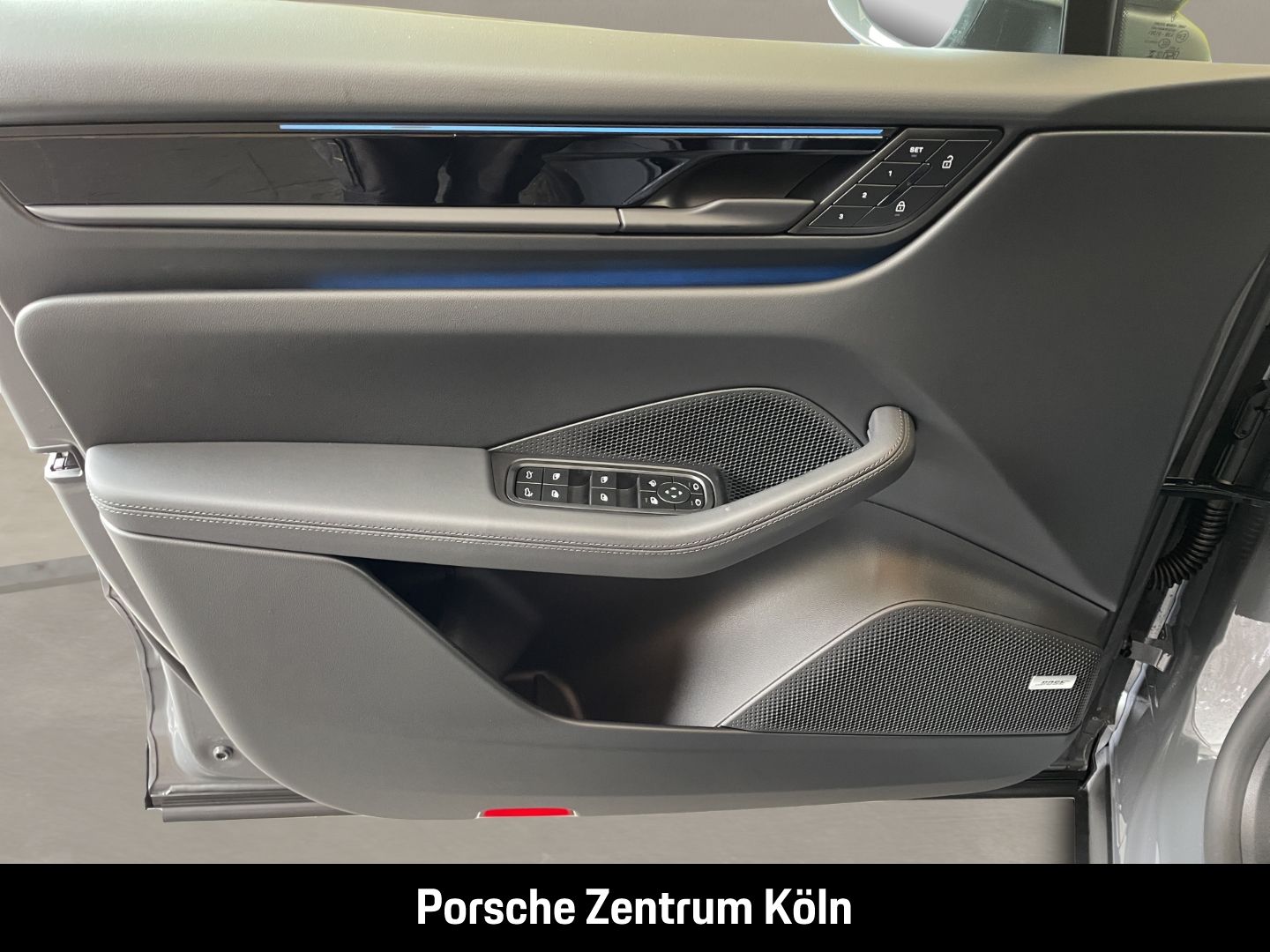 Porsche Macan BOSE Luftfederung 22-Zoll Panoramadach