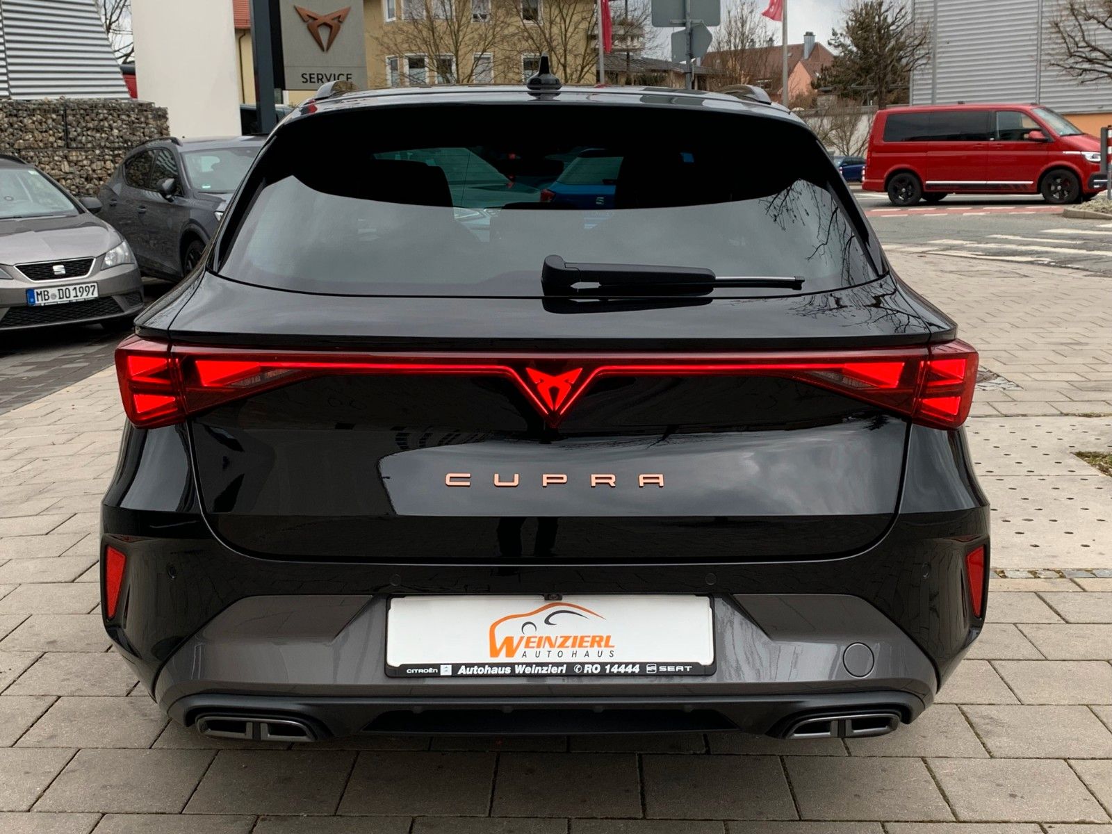 Cupra Leon 1.5 eTSI DSG ST - Samsaru's Car Outlet